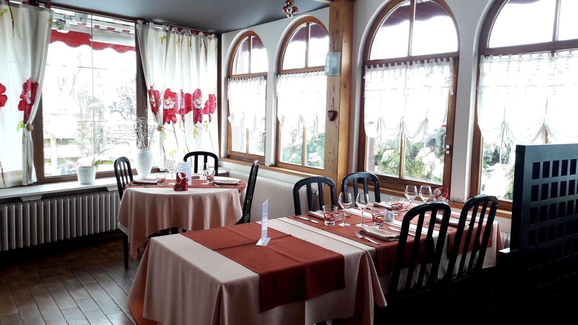 Hotel Restaurant Robichon Loray Esterno foto